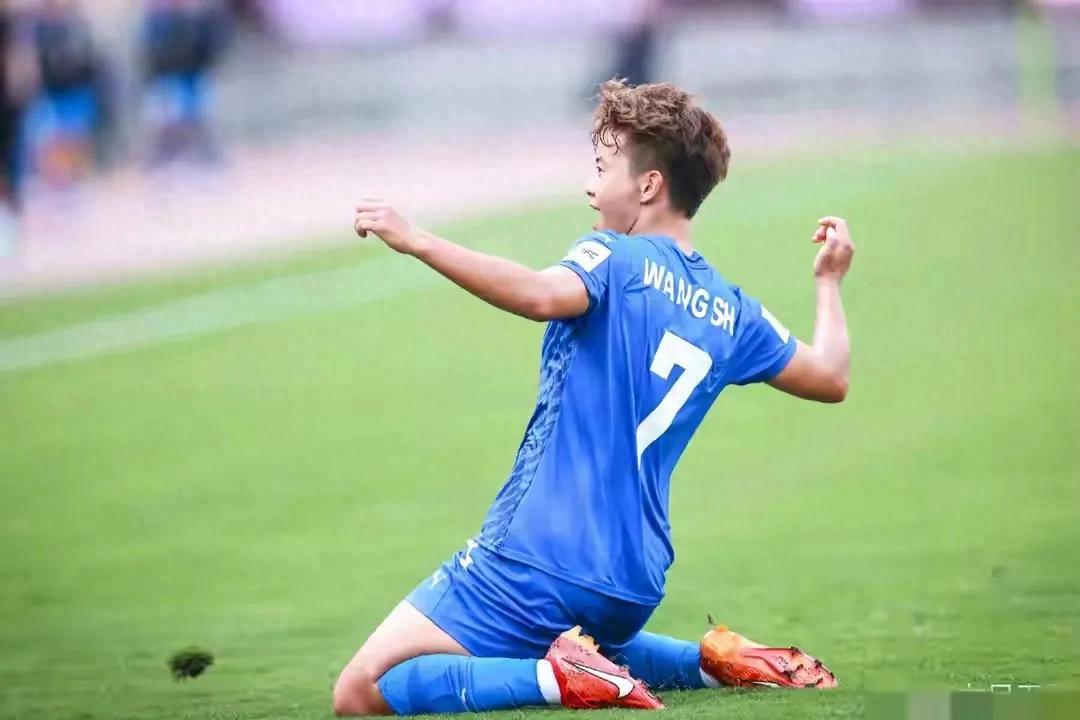 包含上海久事发布备战花絮；赛后绝杀压哨；亚冠任务艰巨；细节决定成败的词条雷速体育