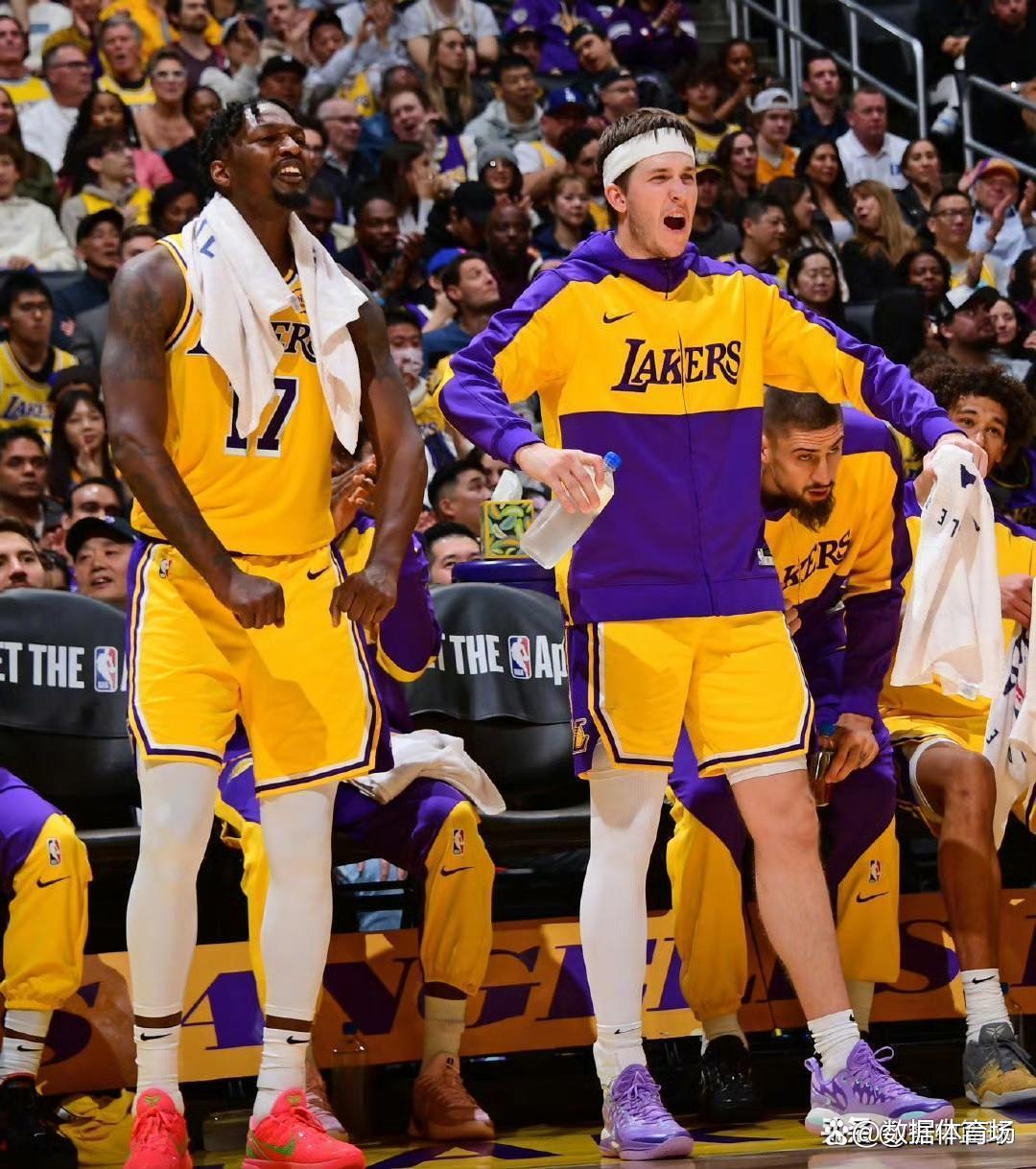 太狠了！清晨埃因霍温备战CBA常规赛印第安纳步行者赛后队长鼓劲，詹姆斯在德国队比赛中挺进下一轮的简单介绍雷速体育